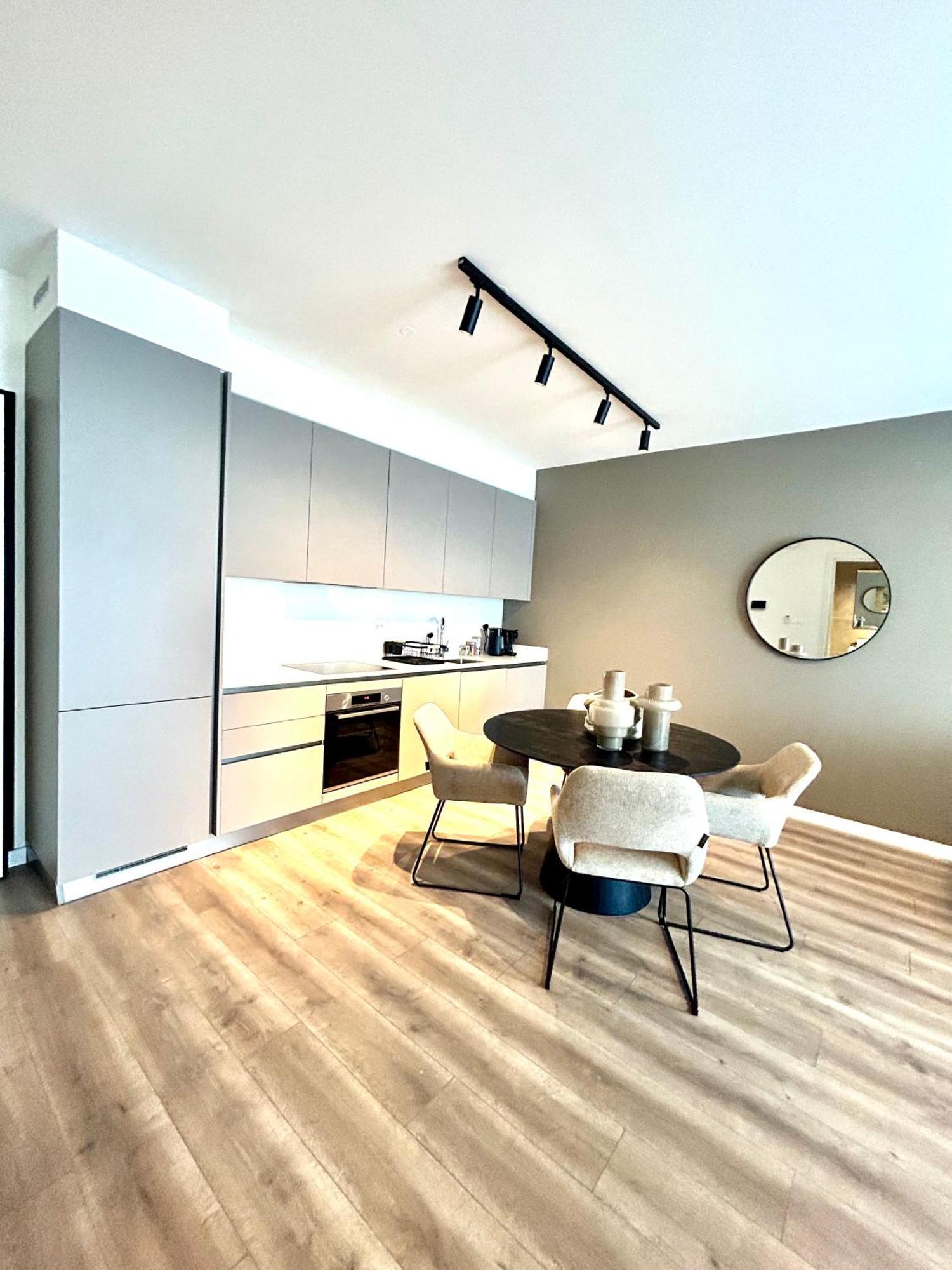 Sunset Gardens - Holiday Apartments - By Tlv Living Лимасол Екстериор снимка