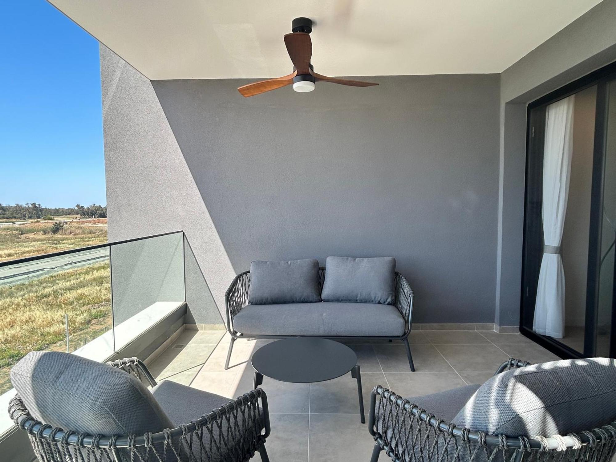 Sunset Gardens - Holiday Apartments - By Tlv Living Лимасол Екстериор снимка