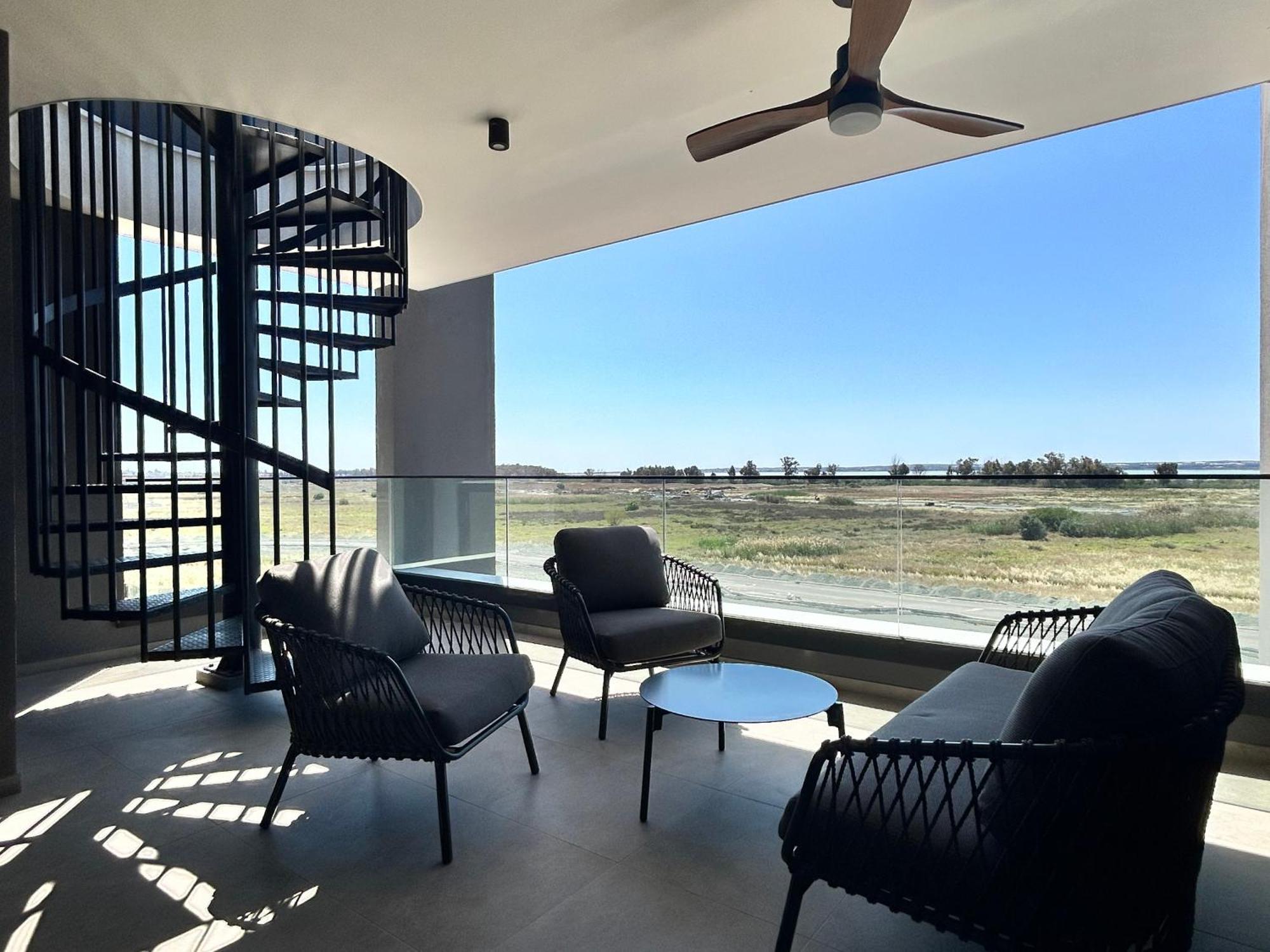 Sunset Gardens - Holiday Apartments - By Tlv Living Лимасол Екстериор снимка
